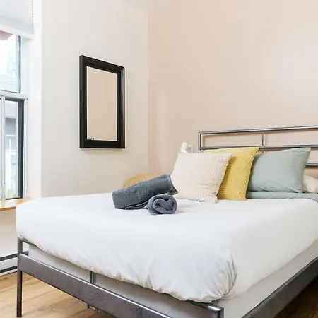 Auberge Saintlo Montréal Hostel-2